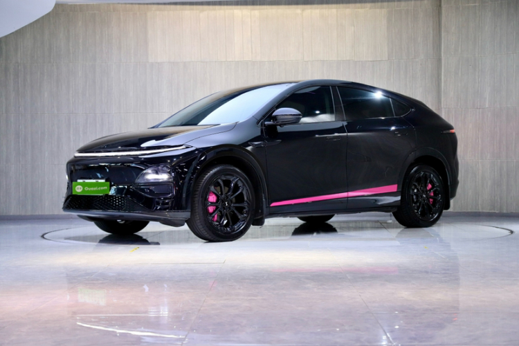 小鹏G6 2025款 725 超长续航 Max 旗舰版车身外观6009