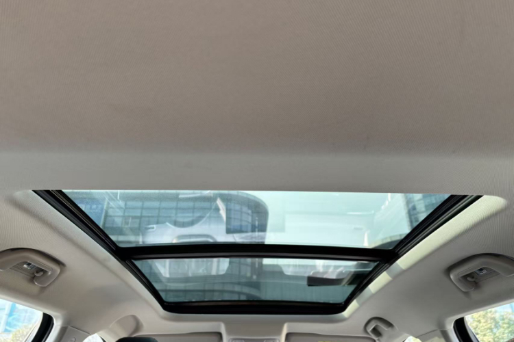 魏牌 玛奇朵DHT-PHEV 2021款 1.5L 大师版局部细节22