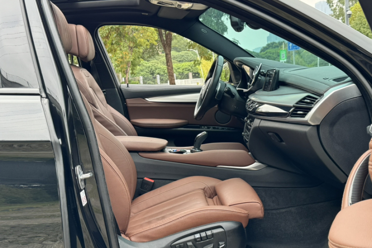 宝马X6 2019款 xDrive35i M运动套装局部细节41