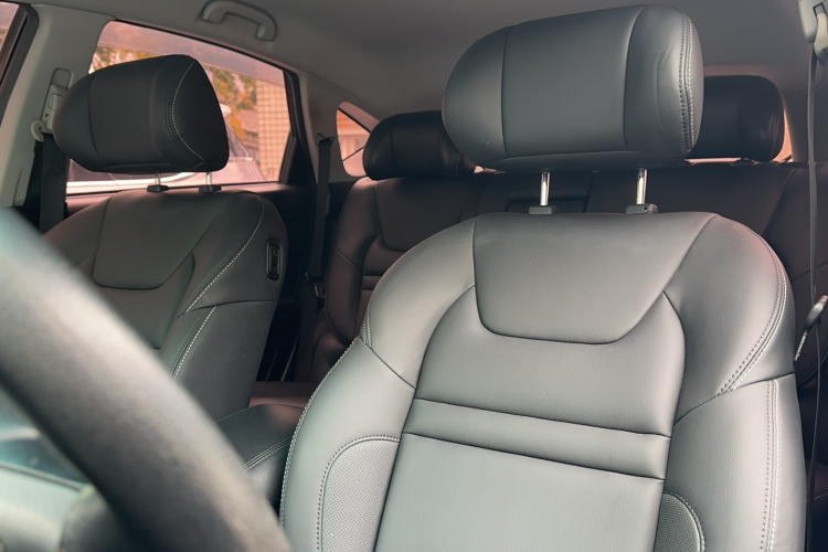 纳智捷 优6 SUV 2017款 1.8T 科技超值型中控内饰7006