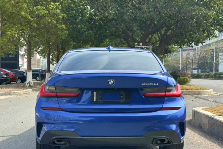 宝马3系 2020款 改款 325Li M运动曜夜套装车身外观6004