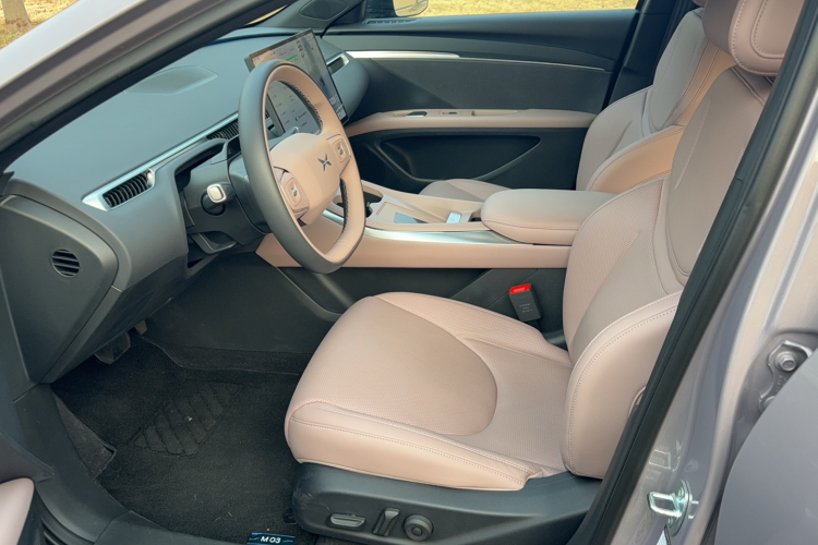 小鹏MONA M03 2025款 600 超长续航 Max中控内饰7001