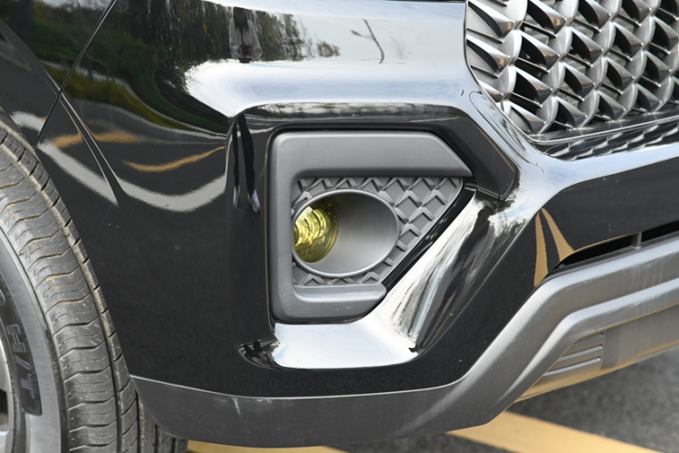 长城 炮 2023款 2.0T商用版自动柴油两驱精英型长箱GW4D20M车身外观6003