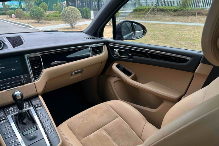 保时捷 2017款  Macan S 3.0T中控内饰7012