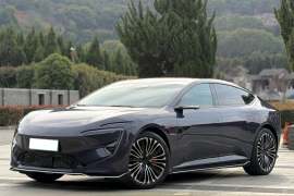 阿维塔12 2023款 700 三激光后驱奢享版