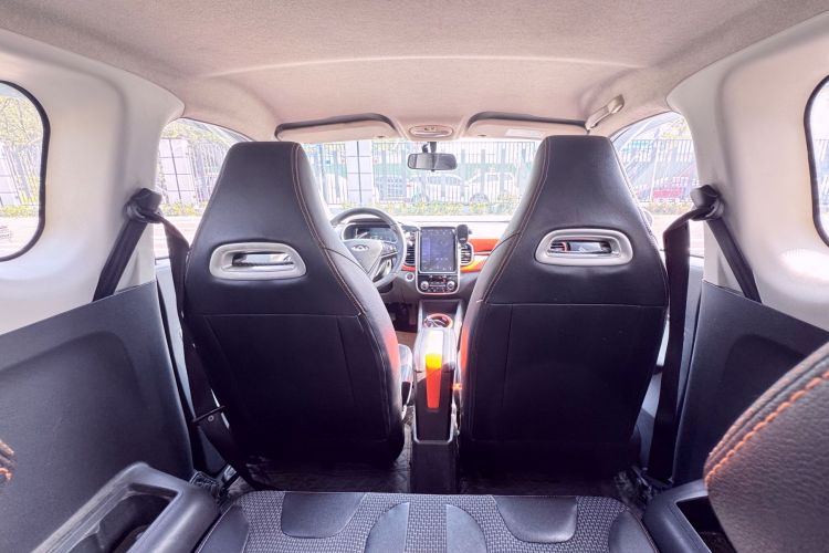 奇瑞 小蚂蚁 2019款 4座智享版 30.6kWh中控内饰7006