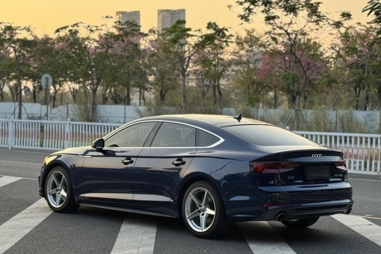 奥迪A5 2017款 Sportback 40 TFSI 时尚型车身外观6006