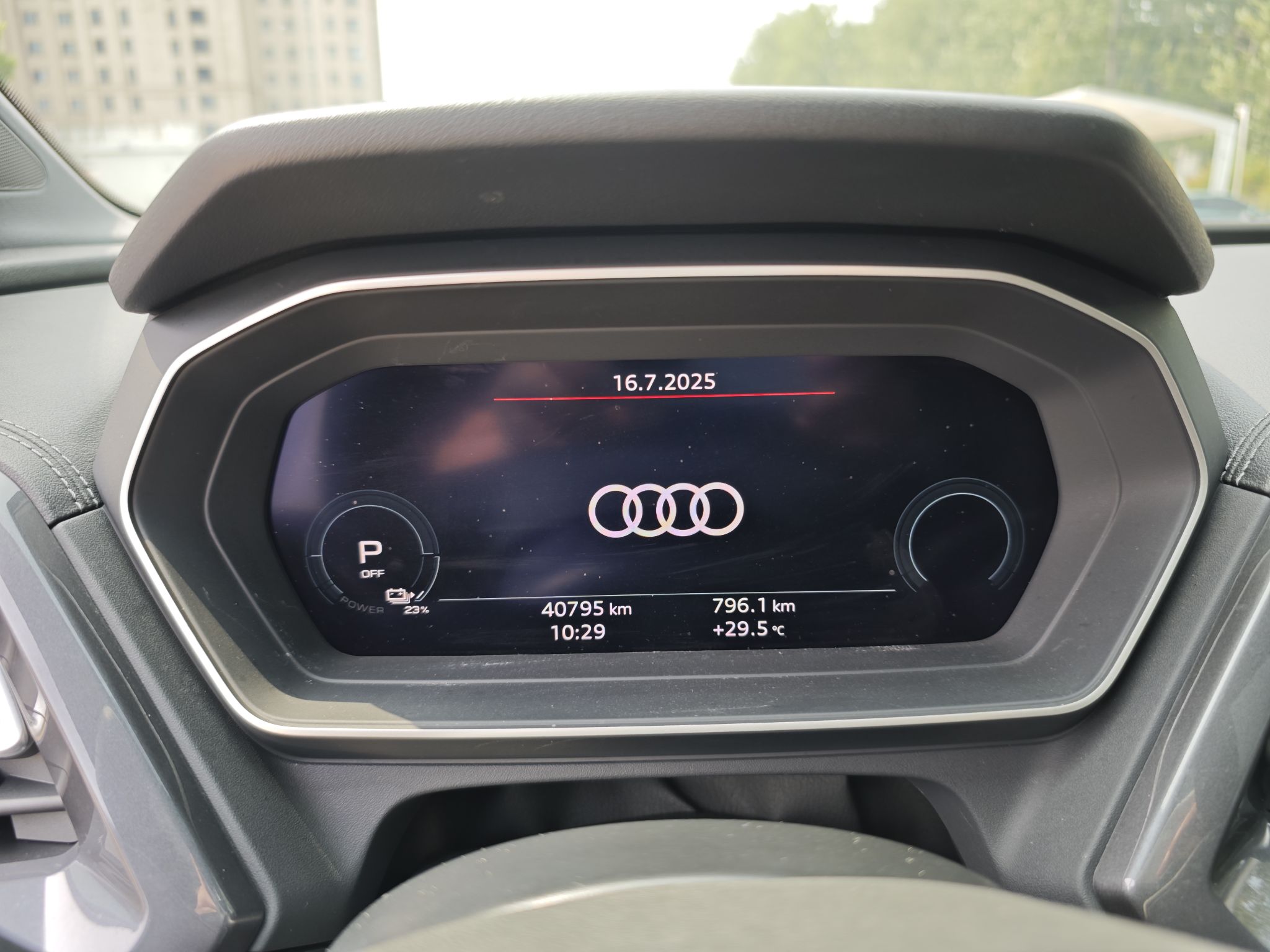 奥迪Q4 e-tron 2023款 40 e-tron 创境版