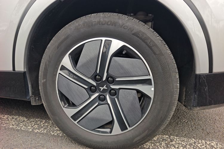 小鹏G6 2023款 580 长续航 Pro车身外观6010