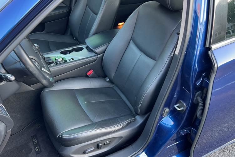 英菲尼迪Q50L 2016款 2.0T 悦享版局部细节19