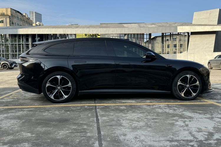 蔚来ET5 2022款 75kWh车身外观6011