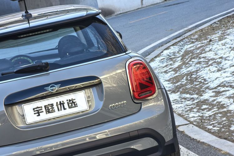 MINI 2022款 1.5T COOPER 经典派车身外观6004