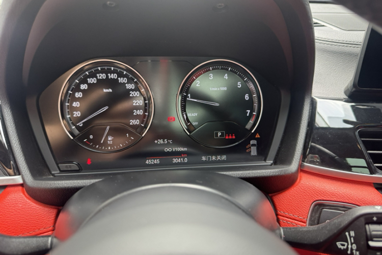 宝马X2 2021款 改款 sDrive25i M运动套装中控内饰15