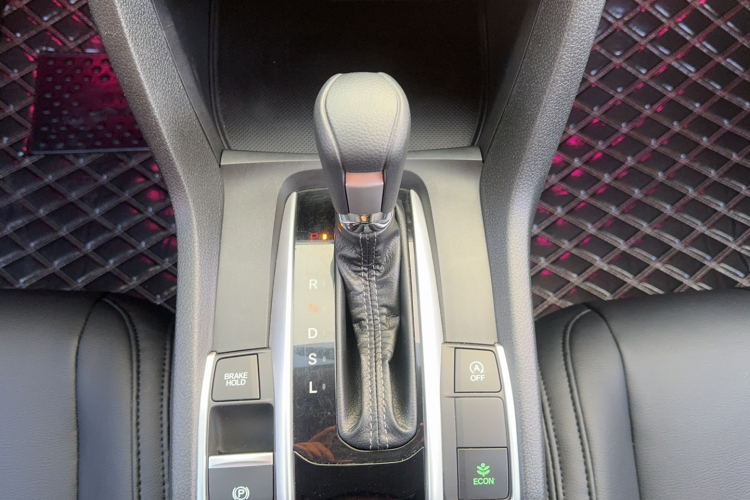 本田 思域 2019款 220TURBO CVT劲动版 国VI局部细节18