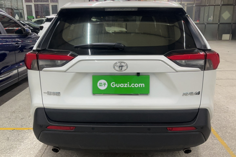丰田 RAV4荣放 2023款 2.0L CVT两驱都市版车身外观6008