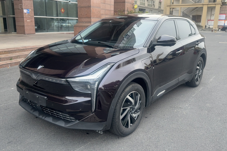 哪吒汽车 哪吒U 2021款 Pro 500 环球版车身外观1