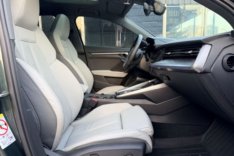 奥迪A3 2021款 A3L Limousine 35 TFSI 豪华致雅型中控内饰7004