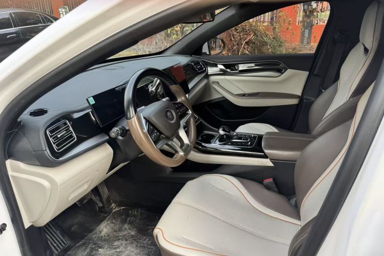 比亚迪 秦PLUS 2023款 冠军版 EV 420KM领先型中控内饰7005