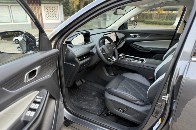 长安启源Q05经典 2023款 125 Max中控内饰7008