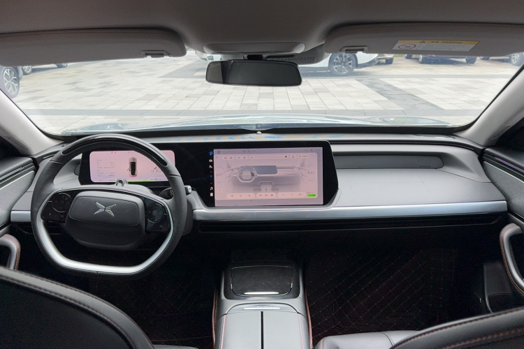 小鹏P7 2021款 480N中控内饰7003