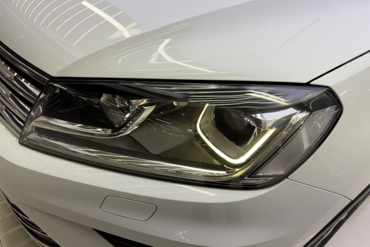 大众 途锐 2015款 3.0TSI 标配型车身外观6006