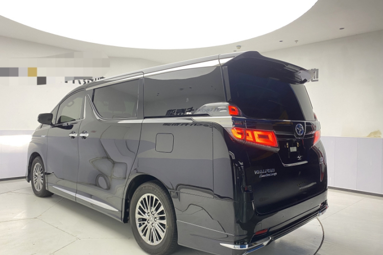 丰田 威尔法 2020款 双擎 2.5L HV尊贵版车身外观6002