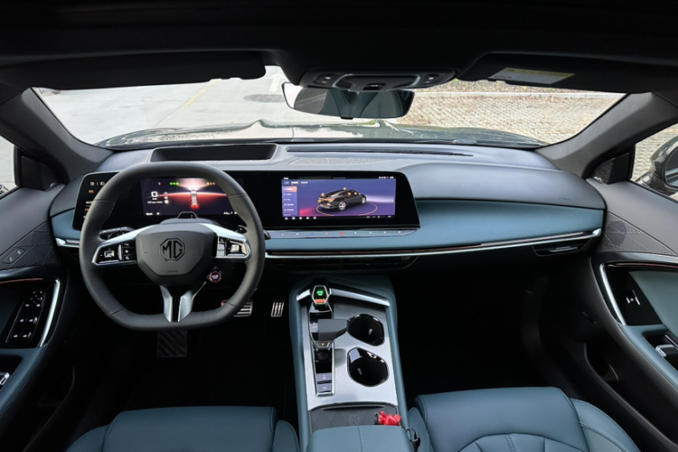 名爵 MG7 2023款 2.0T 自动猎美奢享版中控内饰7008