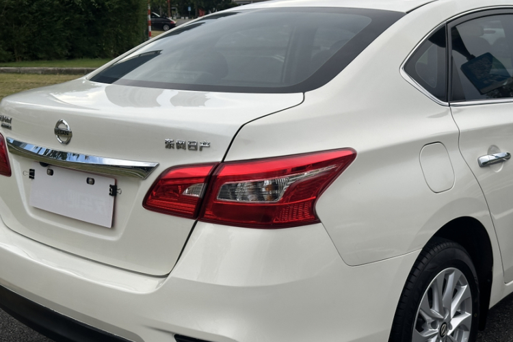 日产 轩逸 2022款 经典 1.6XE CVT舒适版车身外观6007