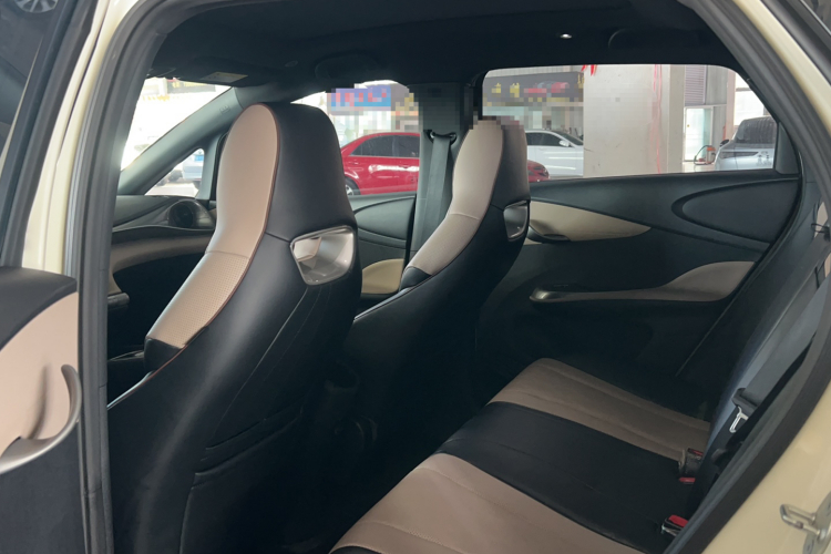 比亚迪 海豚 2023款 420km 时尚版中控内饰7001