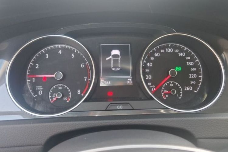 大众 高尔夫 2018款  230TSI 自动豪华型中控内饰15