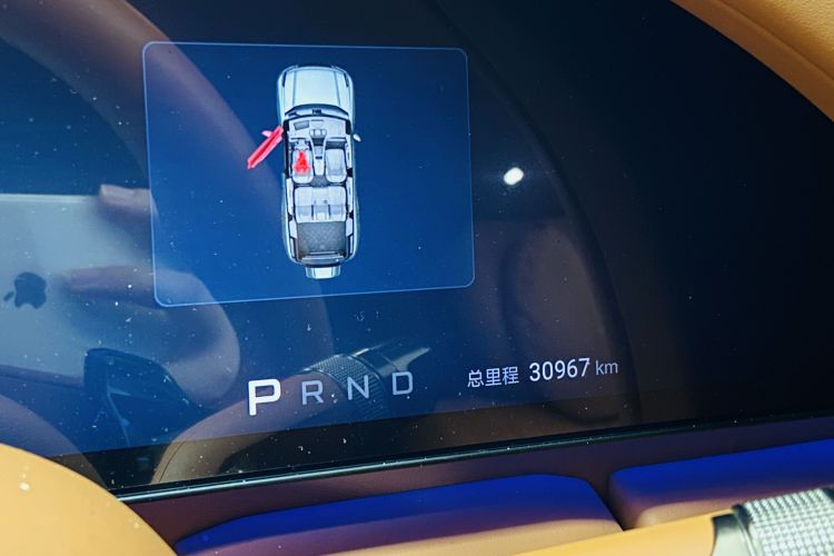 仰望U8 2023款 豪华版中控内饰15