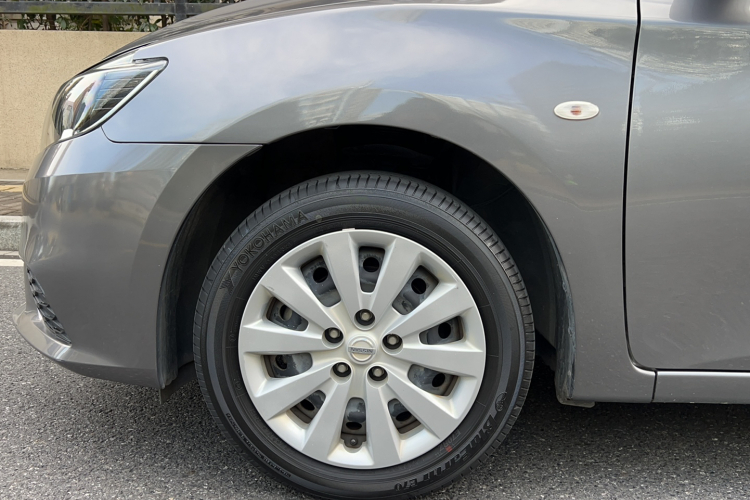 日产 轩逸 2021款 经典 1.6XE CVT舒适版车身外观6007