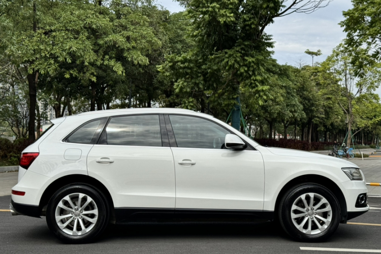 奥迪Q5 2015款 40 TFSI 技术型车身外观6009