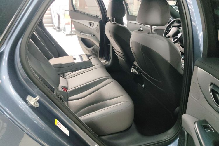 比亚迪 海豹07 DM-i 2025款 DM-i 1.5L 125km 精英型车身外观6006