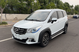 潍柴英致 英致G5 2016款 1.5L CVT豪华导航版