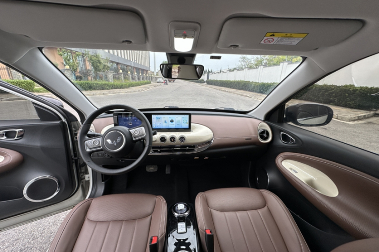 五菱汽车 五菱缤果 2023款 333km 悦享+款中控内饰7003