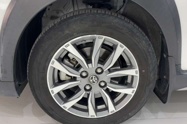 丰田 YARiS L 致炫 2021款 致炫X 1.5L CVT领先版车身外观6008