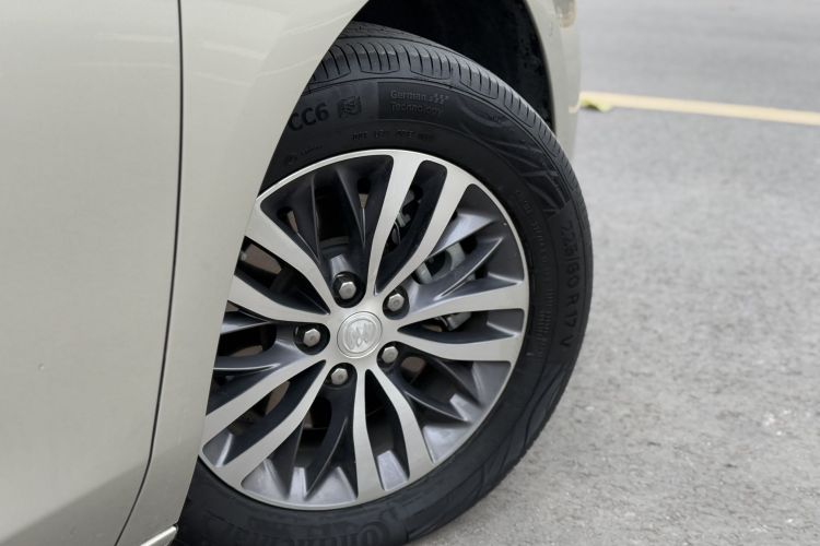 别克GL8 2022款 ES陆尊 653T 尊享型车身外观6008