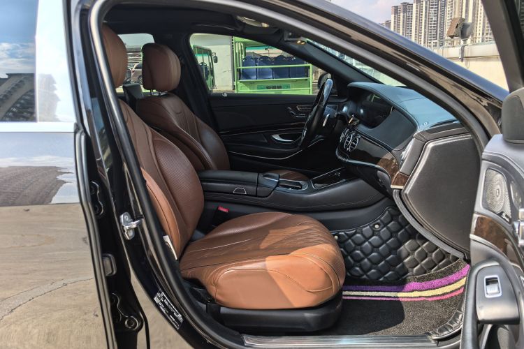 奔驰 迈巴赫S级 2020款 S 450 4MATIC 典藏版中控内饰7009