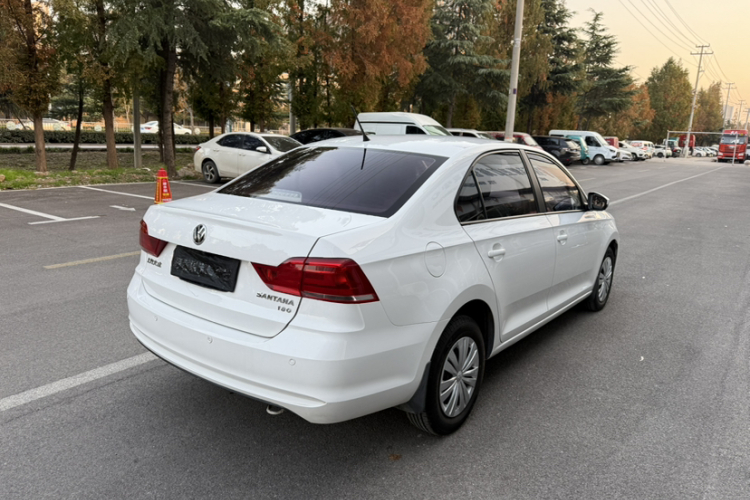 大众 桑塔纳 2016款 1.6L 手动风尚版车身外观6001