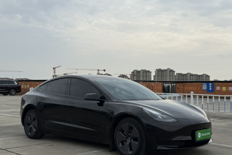 特斯拉 Model 3 2022款 后轮驱动版车身外观6001