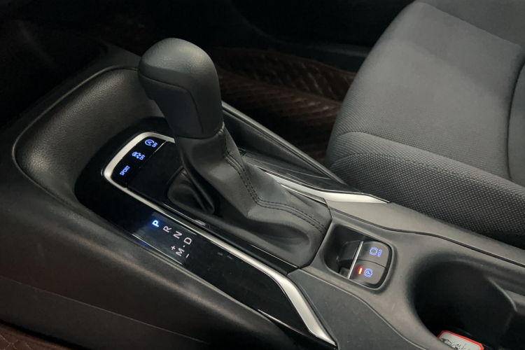 丰田 雷凌 2019款 185T CVT豪华版 国VI局部细节18