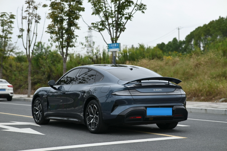 小米汽车 小米SU7 2024款 后驱超长续航高阶智驾Pro版车身外观6008