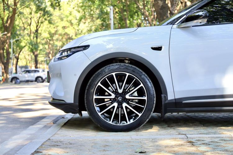 零跑汽车 零跑C11 2021款 性能版车身外观6002