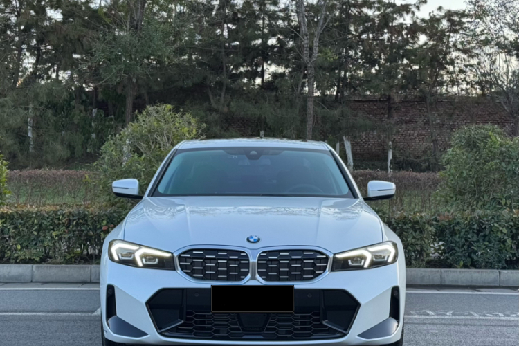 宝马3系 2025款 325Li M运动套装车身外观6001