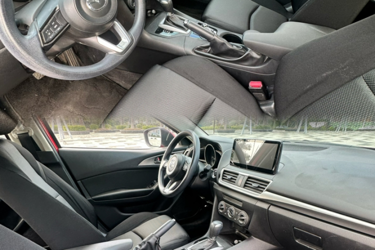 马自达3 昂克赛拉 2017款 三厢 1.5L 自动舒适型 国V车身外观6005