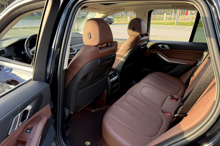 宝马X5(进口) 2022款 xDrive30i M运动套装中控内饰7004