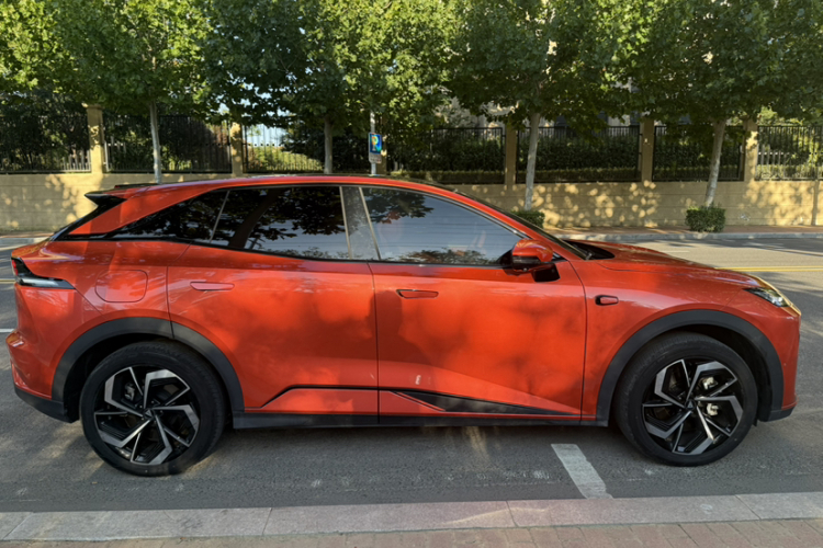 深蓝汽车 深蓝S07 2024款 215Max 乾崑智驾ADS SE增程版车身外观6003