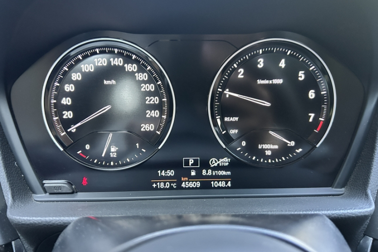 宝马1系 2020款 120i M运动套装中控内饰15