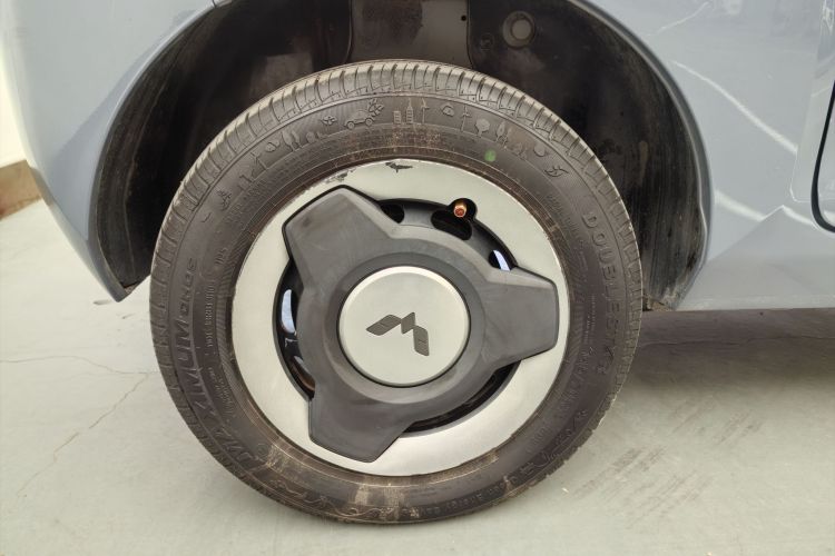 五菱汽车 宏光MINIEV 2022款 马卡龙臻享款 磷酸铁锂车身外观6006